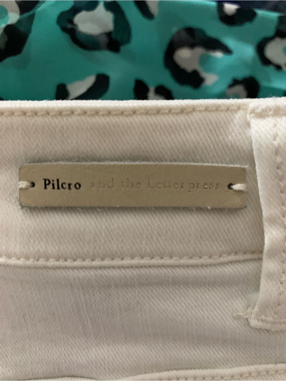 Pilcro and the Letterpress Women’s White Frayed Hem Cotton Drawstring Shorts - Picture 4 of 7